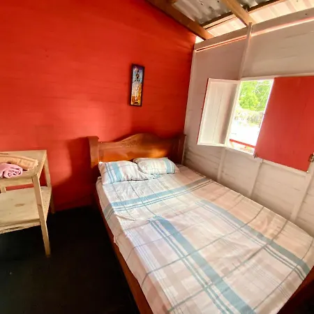 Hostal Paraiso Isla Mucura Habitación foto